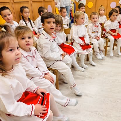 Casuta Copilăriei - Imagine 5