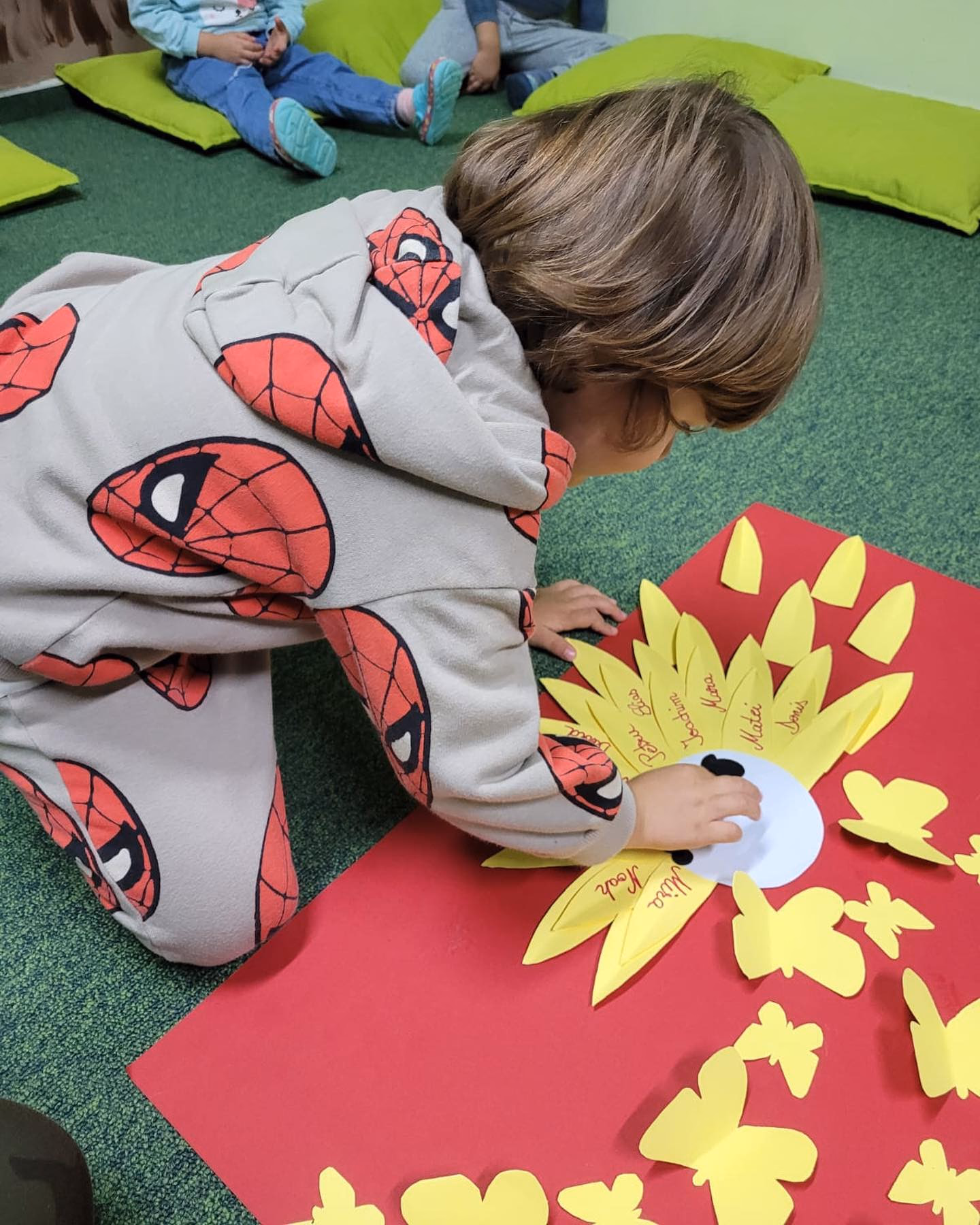 Little Education Concept - Imagine 12